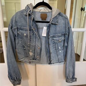 American Eagle Outfitters Cropped Blue Denim Jacket with Gray Hood